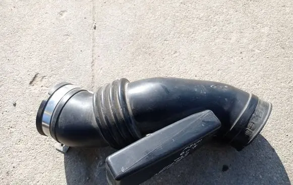 Subaru Legacy Air intake duct part