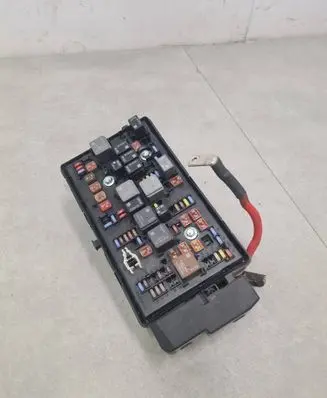 Opel Insignia A Fuse module 2293357003