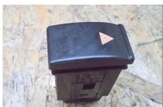 Hyundai Lantra I Hazard light switch