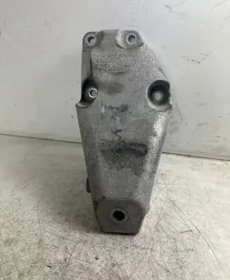 BMW 5 F10 F11 Engine mounting bracket 6859901 ENAC46000 21038310