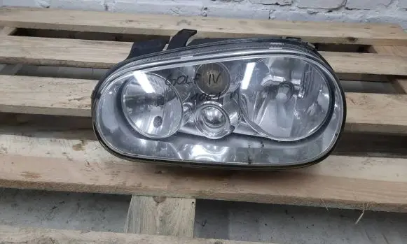 Volkswagen Golf IV Headlight/headlamp