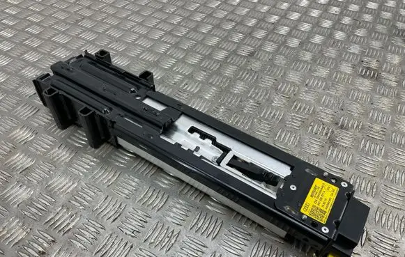 Audi A3 S3 8V Convertible roof roll over bar 8V7880077A