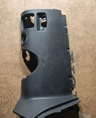 Mercedes-Benz ML W164 Dashboard lower bottom trim panel A1646803687