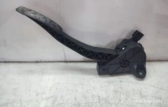 Jaguar XE Accelerator throttle pedal GX739F836CA