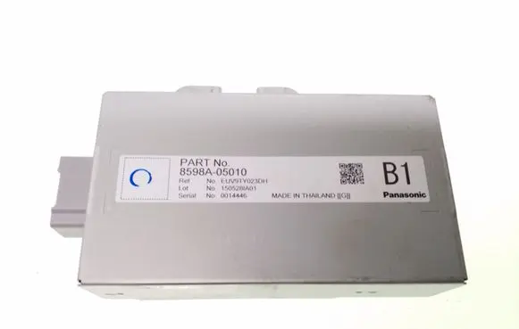 Toyota Avensis T270 Door control unit/module 8598A05010