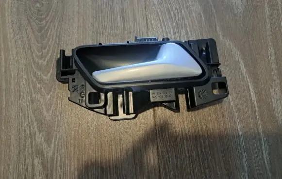 Opel Mokka B Front door interior handle 311337 25527W01