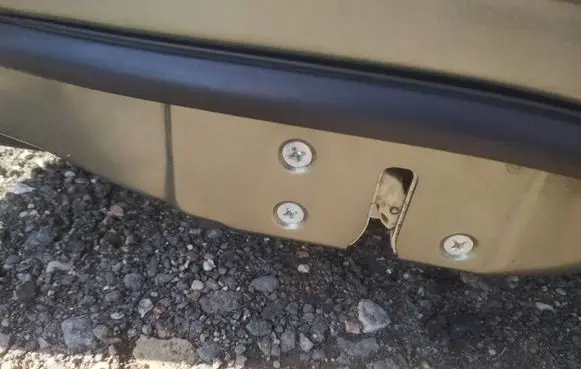 Honda CR-V Front door lock
