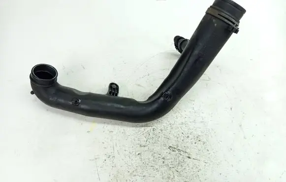 Intercooler hose/pipe