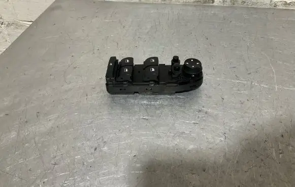 BMW 5 E60 E61 Electric window control switch 9122111 MT194100222