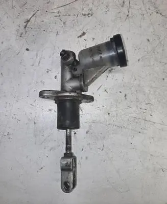 Clutch slave cylinder