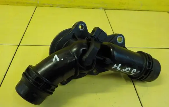 BMW Z4 E85 E86 Thermostat/thermostat housing 15SP41