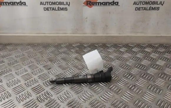 BMW 5 E39 Fuel injector 0445110049 7785983