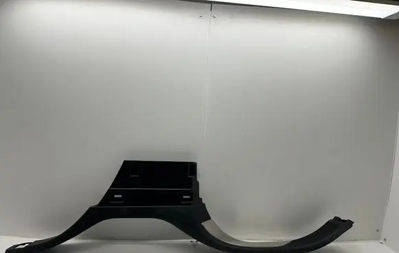 Land Rover Range Rover Sport L461 Rear sill trim cover M8E231056A