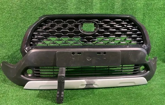 Toyota Corolla Cross Front bumper upper radiator grill