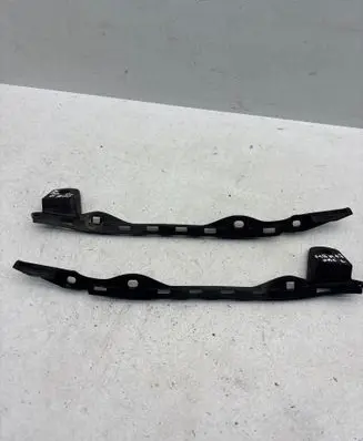 Mercedes-Benz A W169 Rear bumper mounting bracket A1698851363 A1698851463