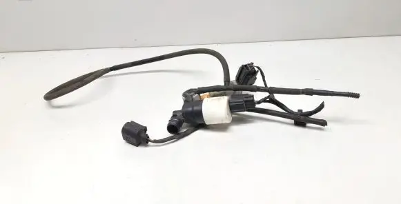 Volvo V60 Headlight washer pump AV6117K624AA
