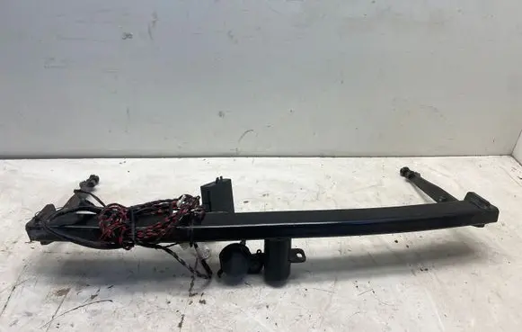 Volkswagen Golf VII Detachable towbar 