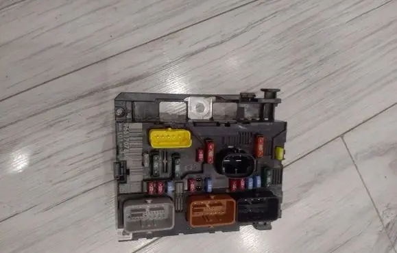 Citroen C3 BSM Control unit 9661707880