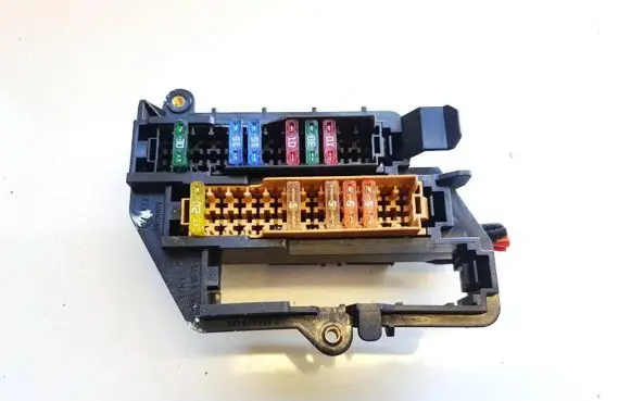 Audi A6 S6 C6 4F Fuse box set 4F1971845A