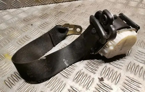 BMW 6 E63 E64 Rear seatbelt 7918744