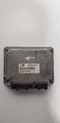 Volkswagen Golf IV Engine ECU kit and lock set 06A906019AS 5WP4372