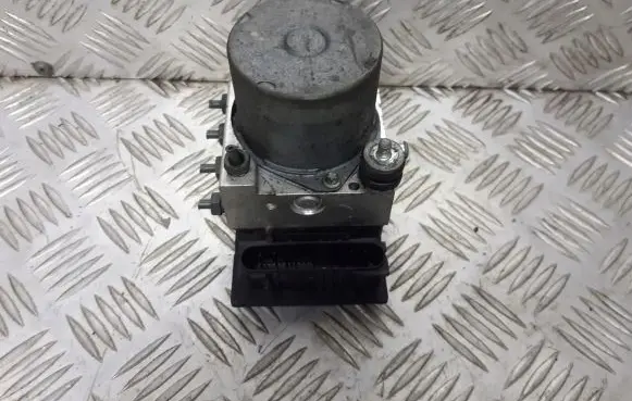 Nissan Almera N16 ABS Pump 47660BN820
