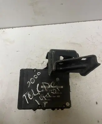 Volkswagen Golf IV ABS Pump 3Q0907379AA