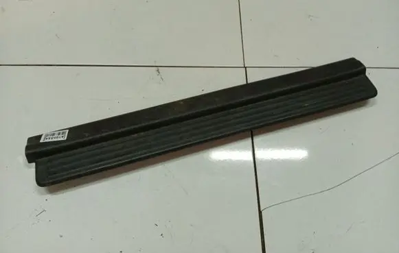 Opel Frontera B Front sill trim cover