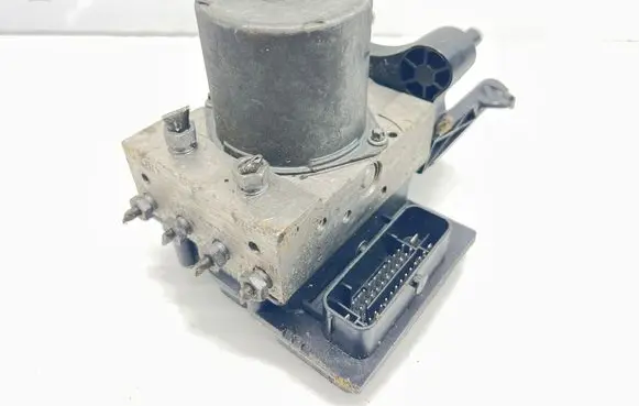 Mercedes-Benz E W212 ABS Pump 0265236369 A2124313512