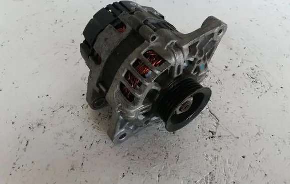 Hyundai i20 (PB PBT) Generator/alternator 2606900 3730003300