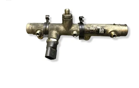 Audi A4 S4 B7 8E 8H Fuel main line pipe 059130089D F00R001650 003720L3