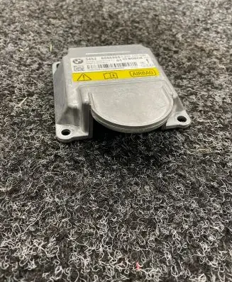 BMW M5 Airbag control unit/module 6866988
