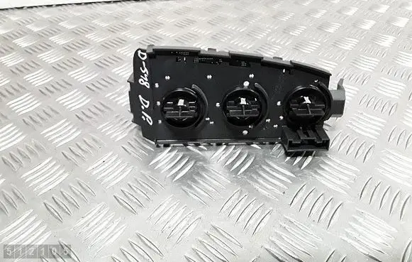 Mini Cooper Countryman R60 Tail light bulb cover holder 03438040