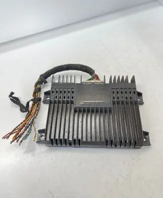 Audi A3 S3 8L Sound amplifier 256014 AMP244043 8L0035923