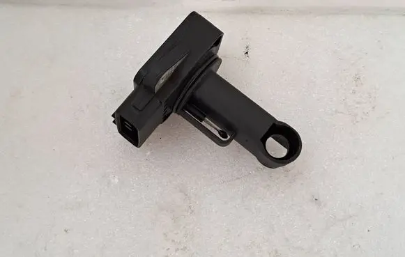 Volvo V50 Mass air flow meter MB1974003080 8658471