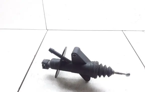 Ford Mondeo Mk III Clutch slave cylinder 1S717A543AC