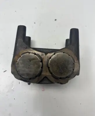 Mercedes-Benz C W205 other engine part A2740300285 15084002282