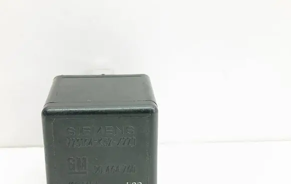 Opel Zafira A Other relay 90464760