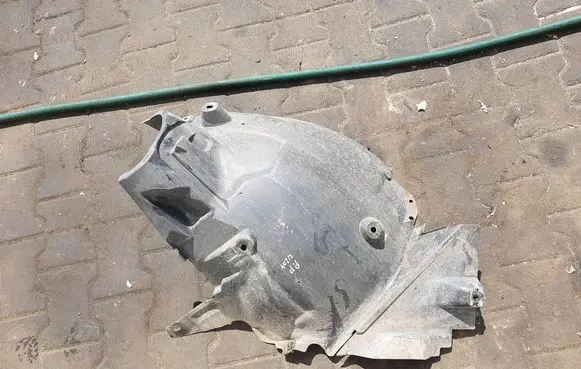 Mercedes-Benz C W204 Front arch A2046984030IAUTOPI A2046984030