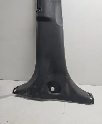 Hyundai Santa Fe (B) pillar trim (bottom)