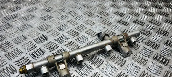 Audi A5 Fuel main line pipe 06L133317N 06L906054E