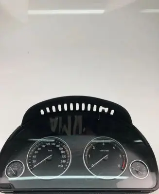 BMW 5 F10 F11 Speedometer (instrument cluster) 9364607