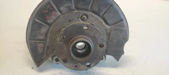 Volkswagen PASSAT B7 Front wheel hub