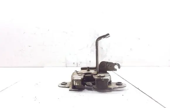 Toyota Hilux (AN10, AN20, AN30) Tailgate lock latch 