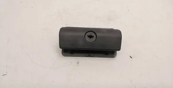 BMW 5 E39 Glove box handle