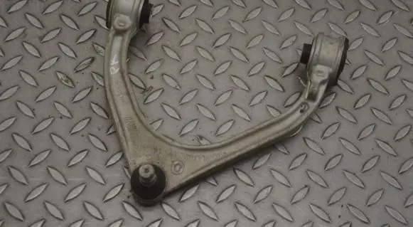Jaguar I-Pace Front lower control arm/wishbone HK833084 HK833091
