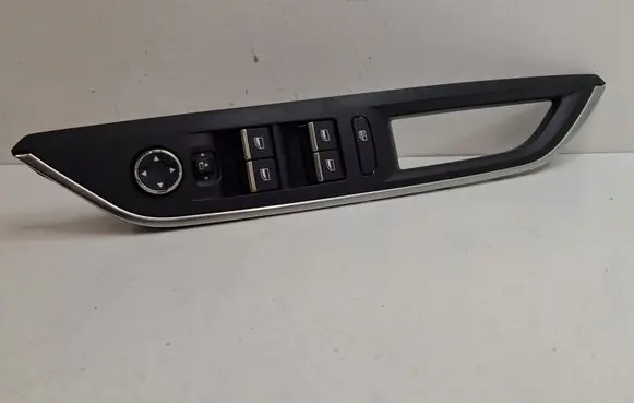Peugeot 5008 Central console control unit 98172574ZD