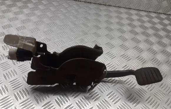 Dacia Lodgy Clutch pedal 465016578R