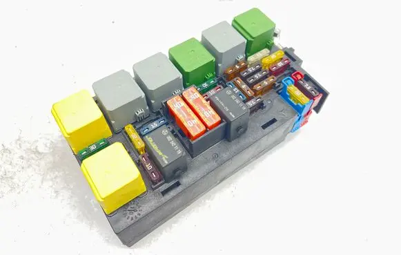 Mercedes-Benz ML W164 Fuse box set A1645403472