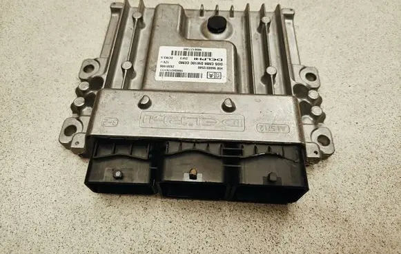 Peugeot Expert Engine control unit/module 28381996 9806127380 9666912580